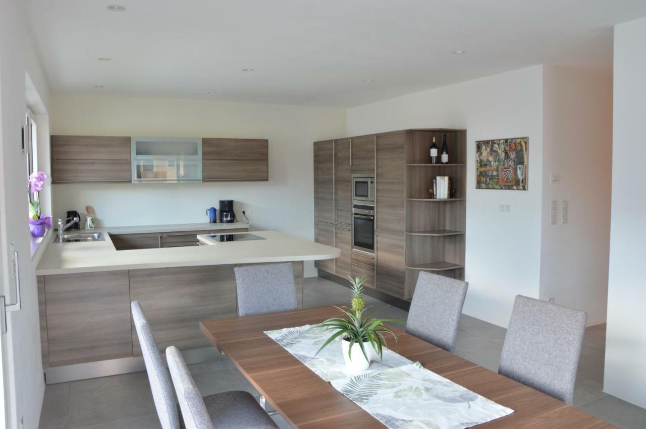 Family Apartment Julia Termeno Eksteriør billede